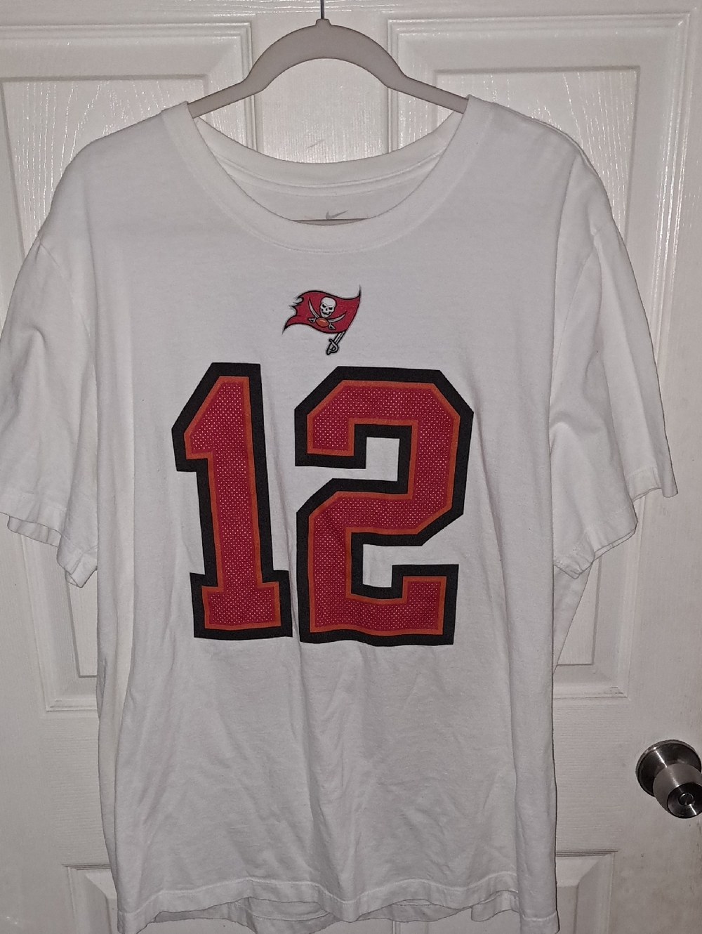Tampa Bay Buccaneers #12 White Graphic Tee